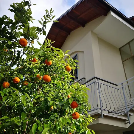 Lägenhet Casa Arche Indipendente Con Giardino *